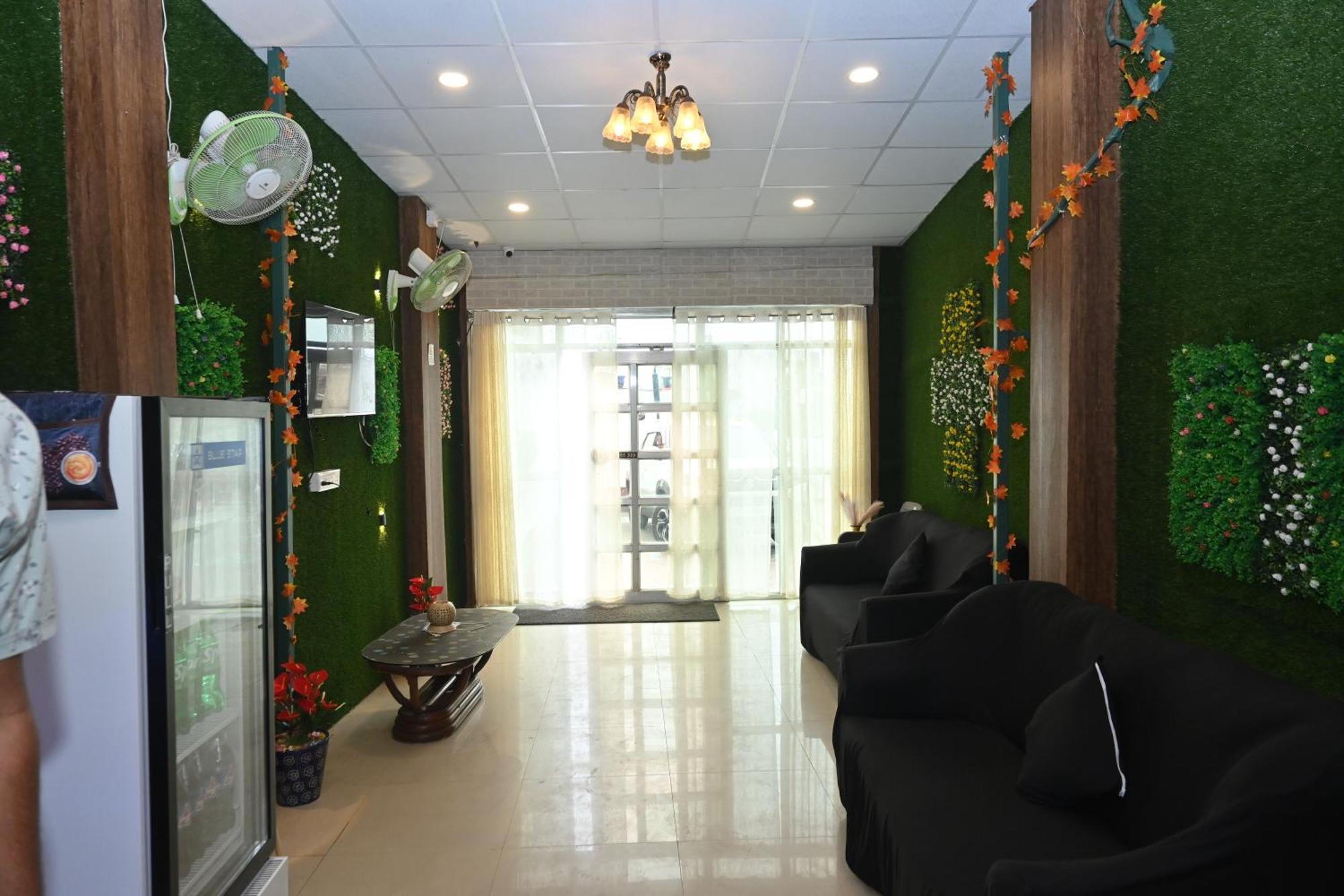 Hotel The Finch Пури Экстерьер фото